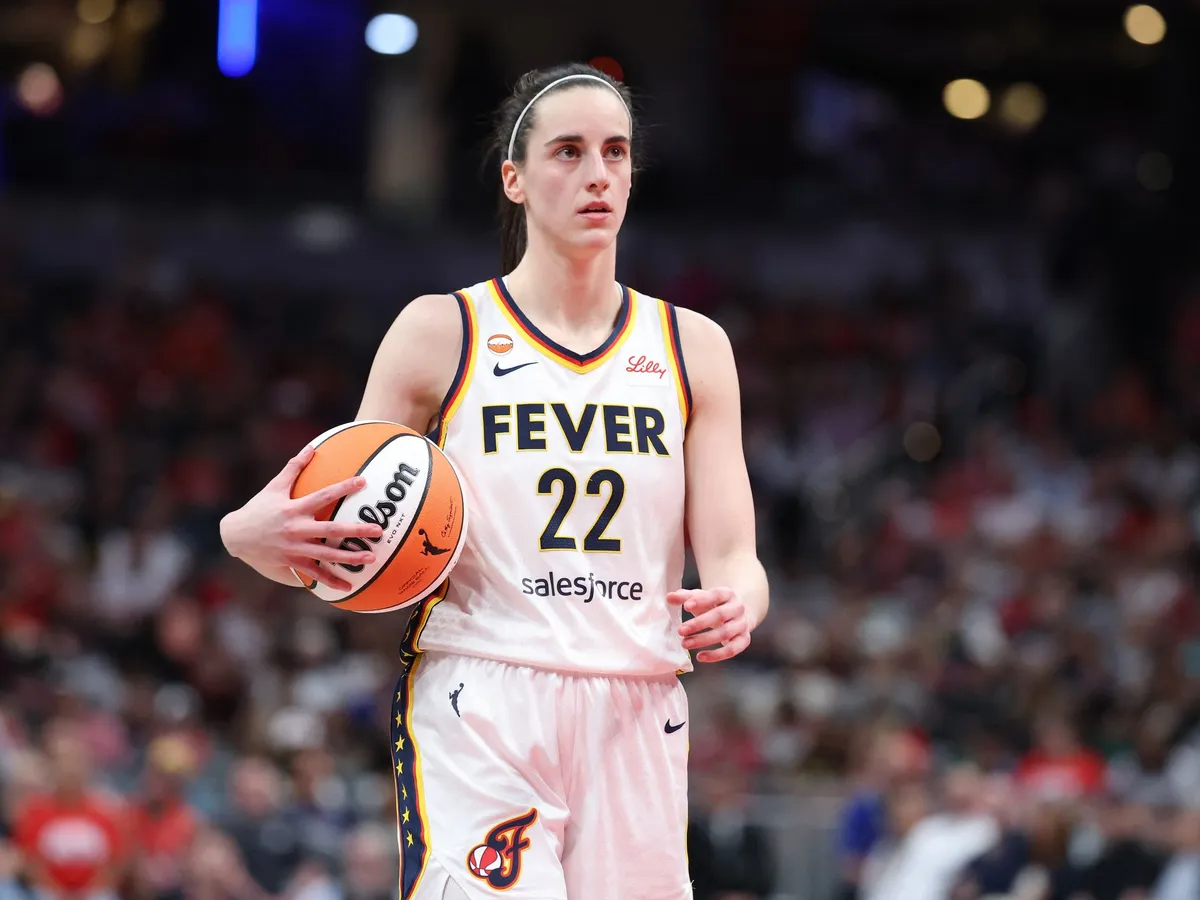 WNBA: ကိတ်လင် ကလာ့ခ်၏ လည်ပင်းကို လက်သီးဖြင့် ထိုးခဲ့သည့်အတွက် အလစ်ဆာ သောမတ်စ်ကို တစ်ပွဲပယ်ပြစ်ဒဏ်ချမှတ်