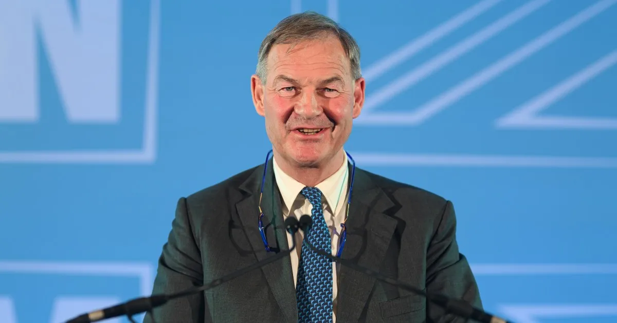 ယူကေ၏ လက်ယာစွန်းပါတီသစ် Restore သည် Farage ၏ Reform ပါတီကို ခြိမ်းခြောက်မှုဖြစ်စေနိုင်သလား။