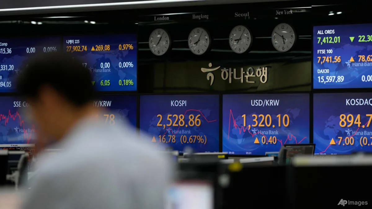 အာရှစတော့များ Wall Street နည်းပညာကဏ္ဍ ပြန်လည်ဦးမော့မှုနောက် လိုက်ပါမြင့်တက်၊ အရှေ့အလယ်ပိုင်း မျှော်လင့်ချက်ကြောင့် ရေနံဈေးနှုန်း လျော့ကျ