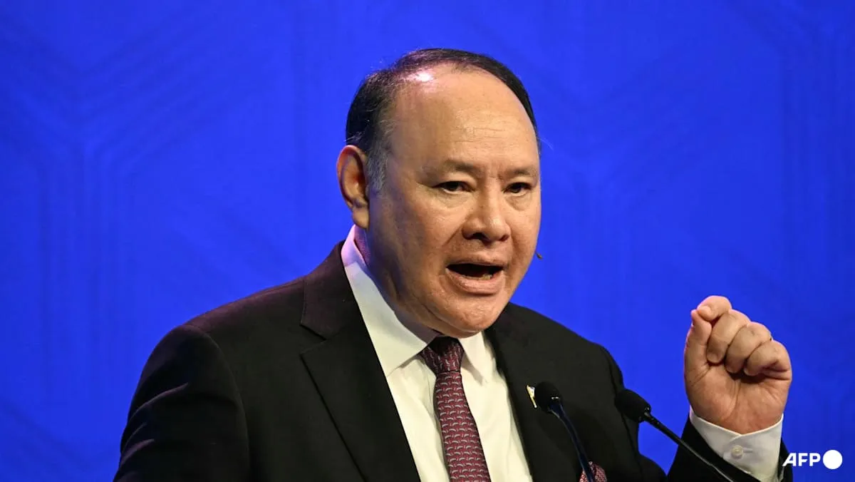 တရုတ်၏ ပိတ်ဆို့အရေးယူမှုများနောက်ပိုင်း ဖိလစ်ပိုင် ကာကွယ်ရေးဝန်ကြီး အာခံ