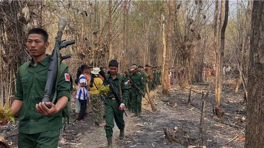 SRF ဥက္ကဋ္ဌအပါအဝင် ဖမ်းဆီးထားသူများကို ပြန်လွှတ်ရန် တော်လှန်ရေးအင်အားစု တောင်းဆို
