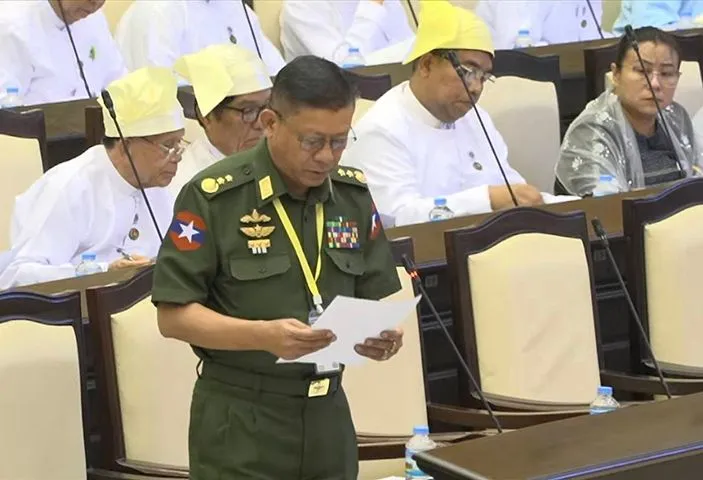 ထောင်ဒဏ်တသက်ချနိုင်သည့်အွန်လိုင်းငွေကြေးလိမ်လည်မှုဥပဒေမူကြမ်း အမျိုးသားလွှတ်တော်၌ တင်သွင်း