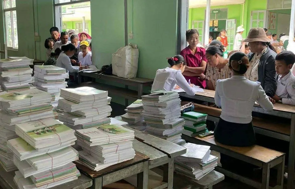 ရန်ကုန်တွင် ကျောင်းသားများကို ကျူရှင်တက်ရန် ဖိအားပေးနေ