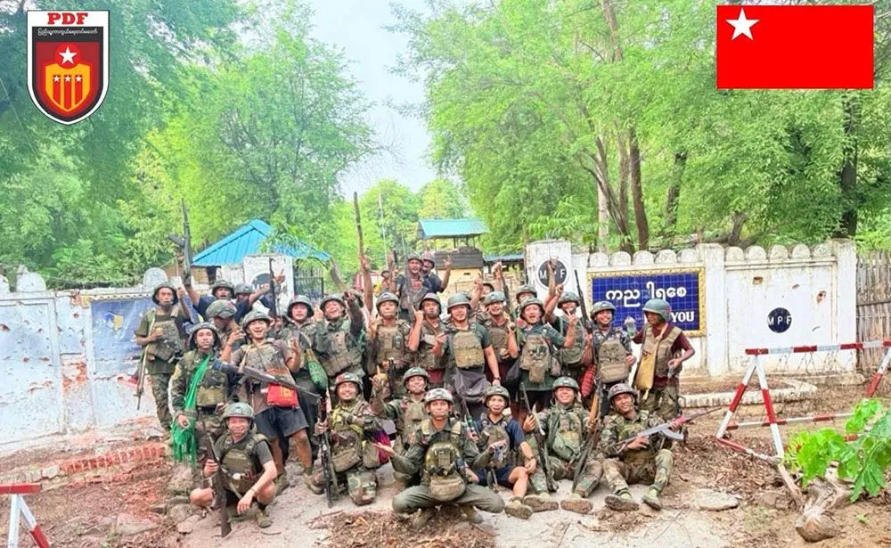 မြစ်ခြေရဲစခန်းကို PDF သိမ်းပိုက်၊ စစ်သုံ့ပန်း ၁၄ ဦး ဖမ်းမိ