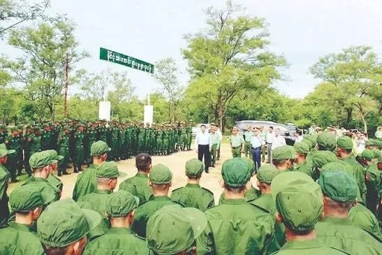 မြဝတီ - ဘားအံလမ်းပိုင်း၌ ခရီးသည်တင်ကားများတွင် စီးနင်းလိုက်ပါလာသည့် အမျိုးသားများ မကြာခဏ ပေါ်တာဆွဲခံရ
