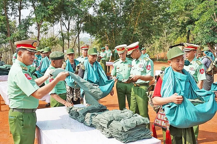 ကလေးမြို့တွင် စစ်အုပ်စု ပေါ်တာဆွဲမှု အရှိန်မြှင့်လာပြီး နေရာအနှံ့အပြား ဖမ်းဆီးနေဟု KPSSC ပြော - BUR.MIZZIMA.COM