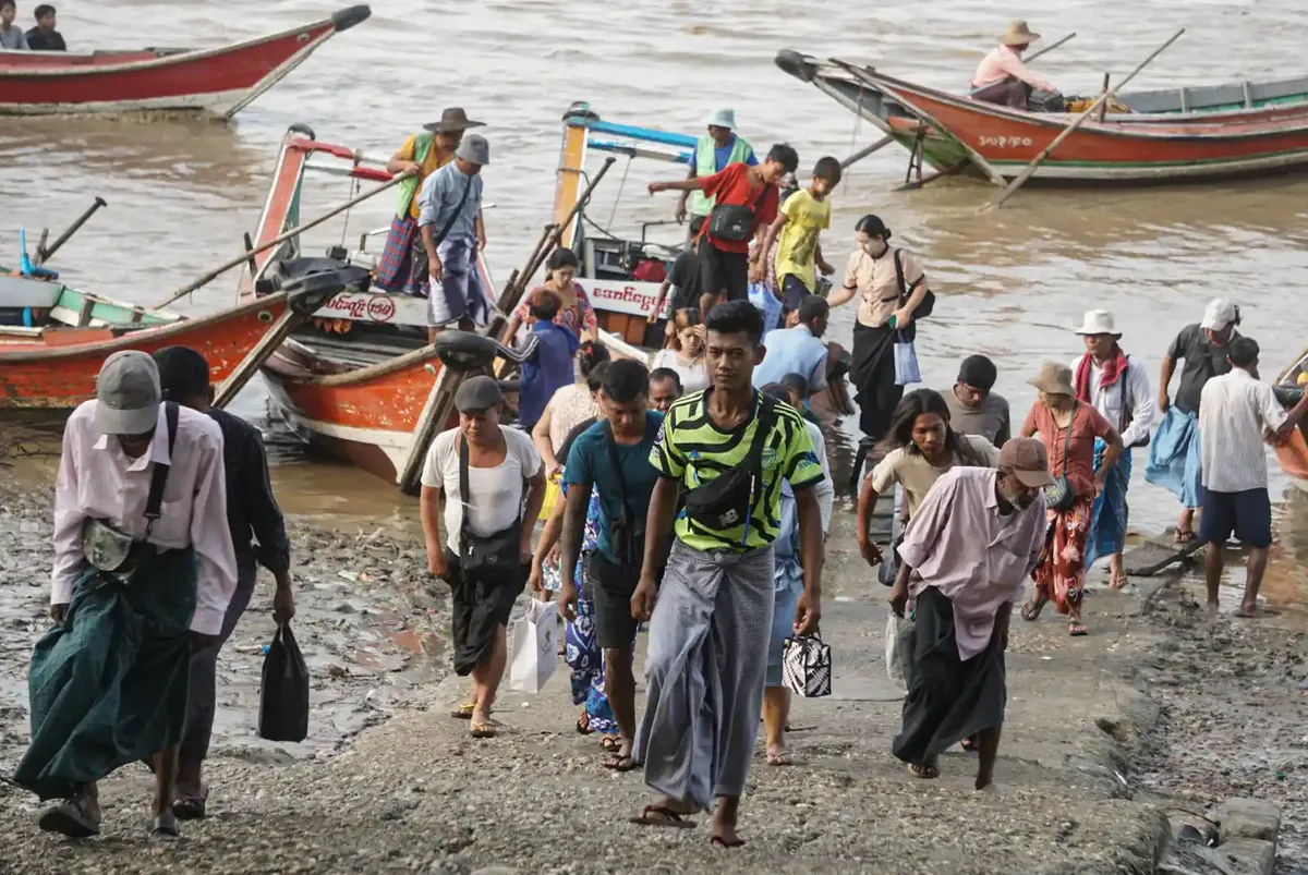 ကုန်ဈေးနှုန်း ကြီးမြင့်မှုကြောင့် တကျော့ပြန် လူထုအုံကြွမှု ဖြစ်လာမည်လား