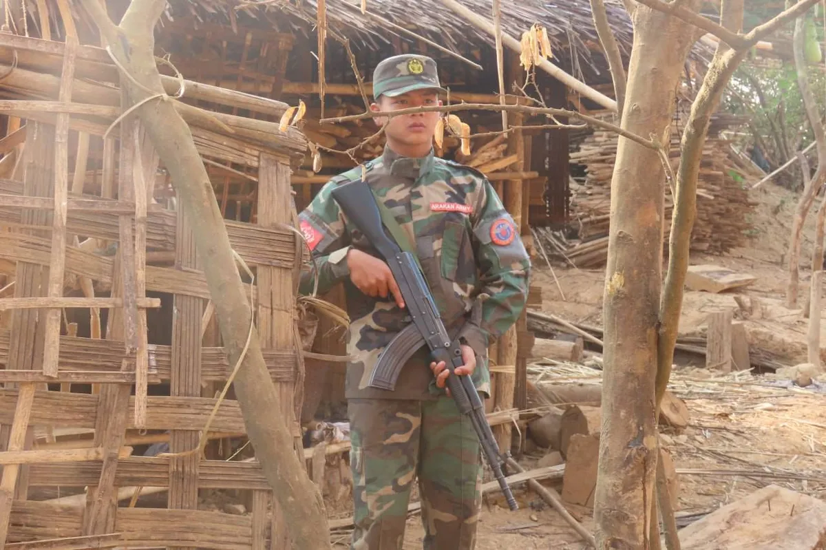 ကျောက်ဖြူ တောင်မော်ဦးရေတပ်အနီး ကာကင်းစခန်း ၄ ခုကို AA သိမ်းပိုက်