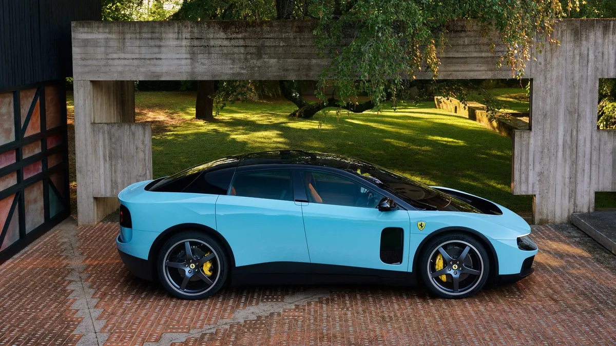 Ferrari Luce ၏ ဒီဇိုင်းသည် တကယ်ပင် ဆိုးရွားနေပါသလား။ အီတလီ မော်တော်ယာဉ် ကျွမ်းကျင်သူ ၃ ဦး၏ သုံးသပ်ချက်